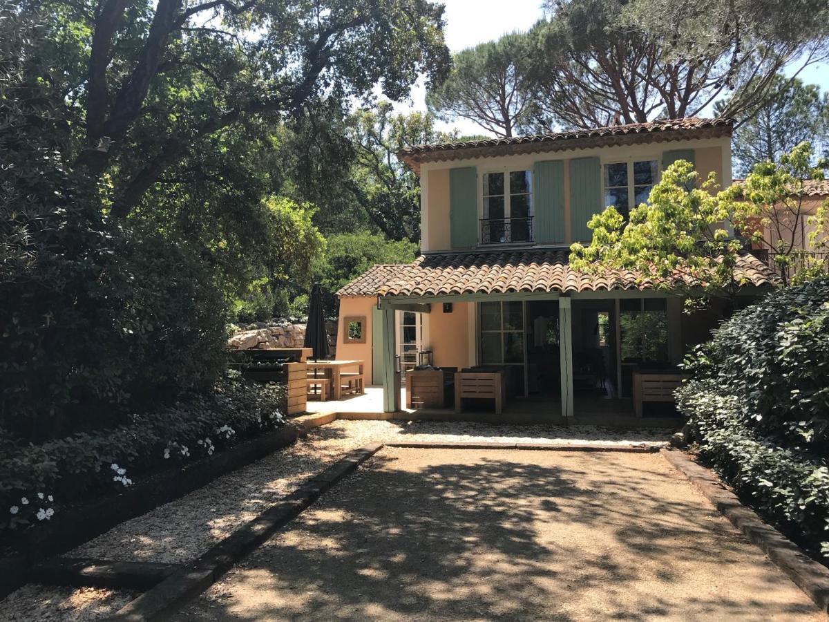 Le Mas De Grimaud Εξωτερικό φωτογραφία